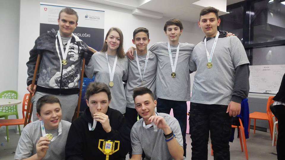 16114286_983943731707691_6078916607641390343_n