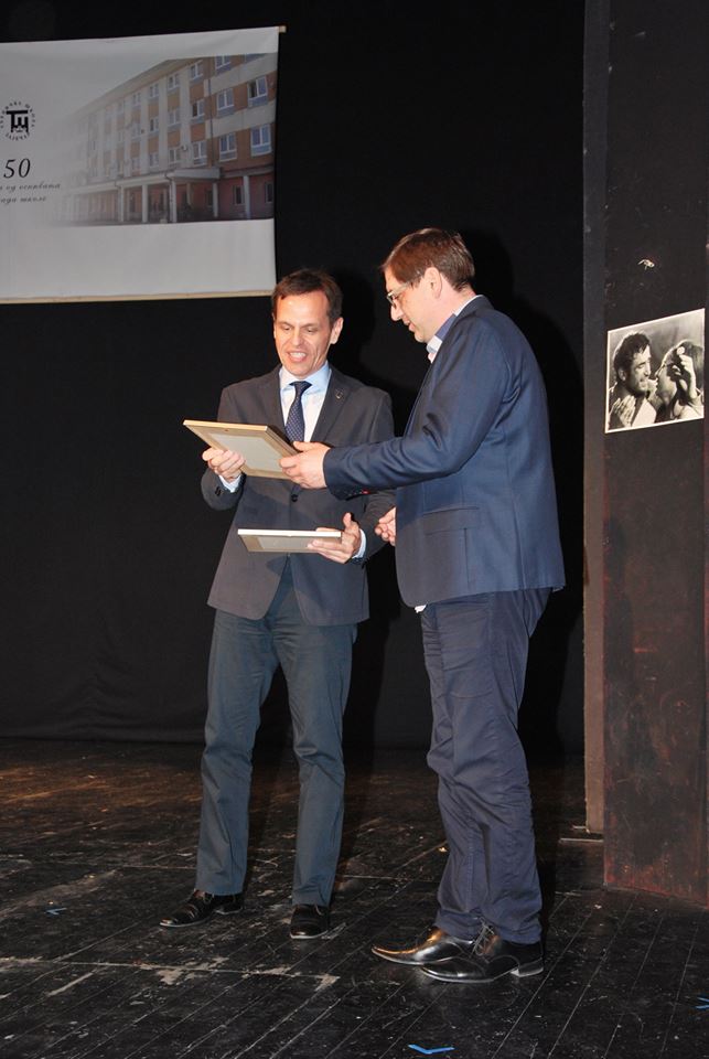 18268159_1073337689434961_5837220406244402615_n