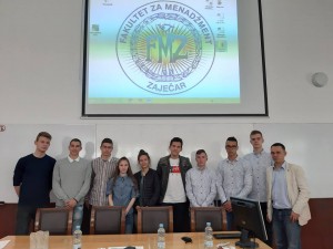 57649090_1834101583358564_9012794081004224512_n